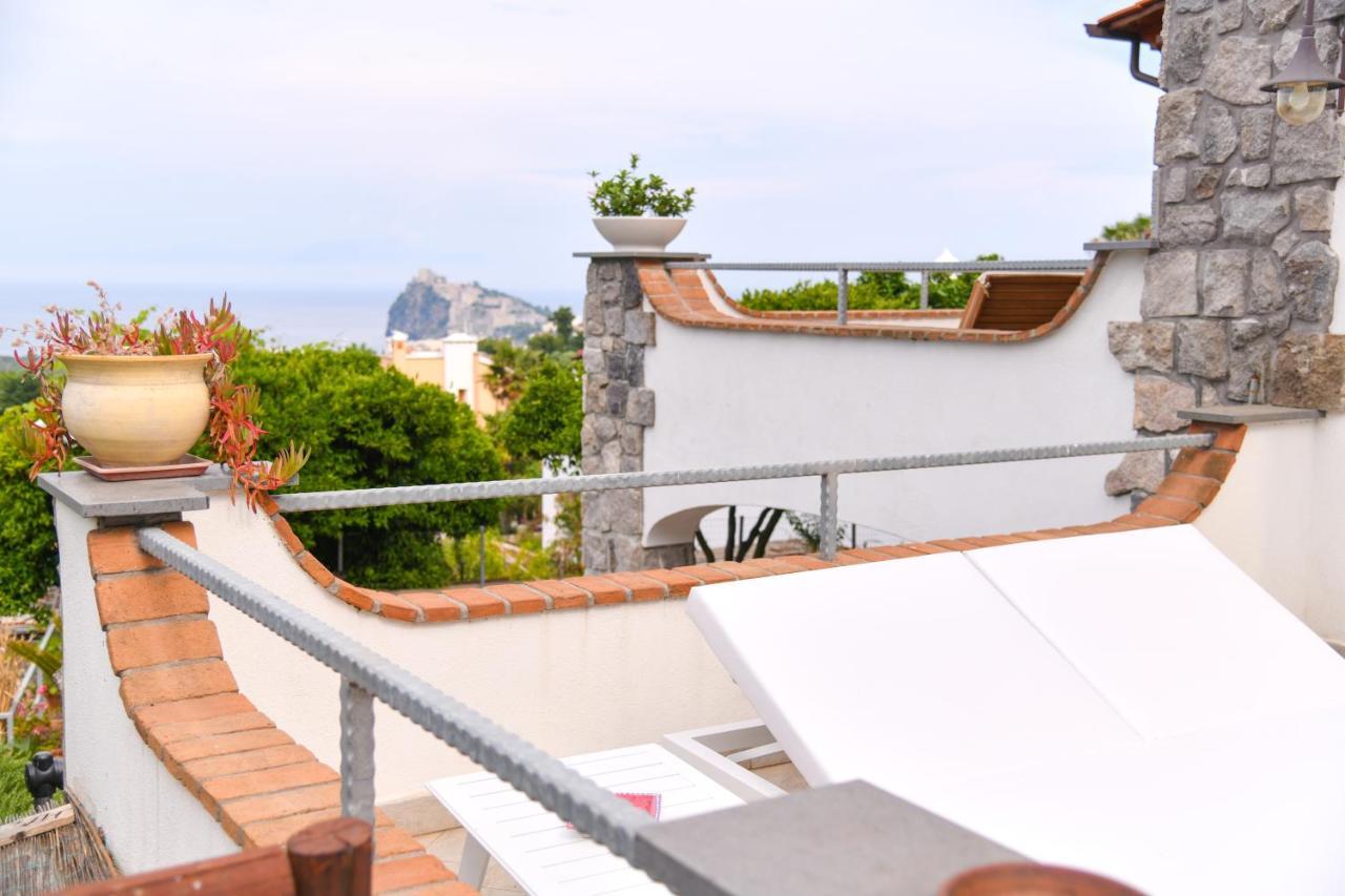 Relais Maison De Charles Ischia Exteriör bild