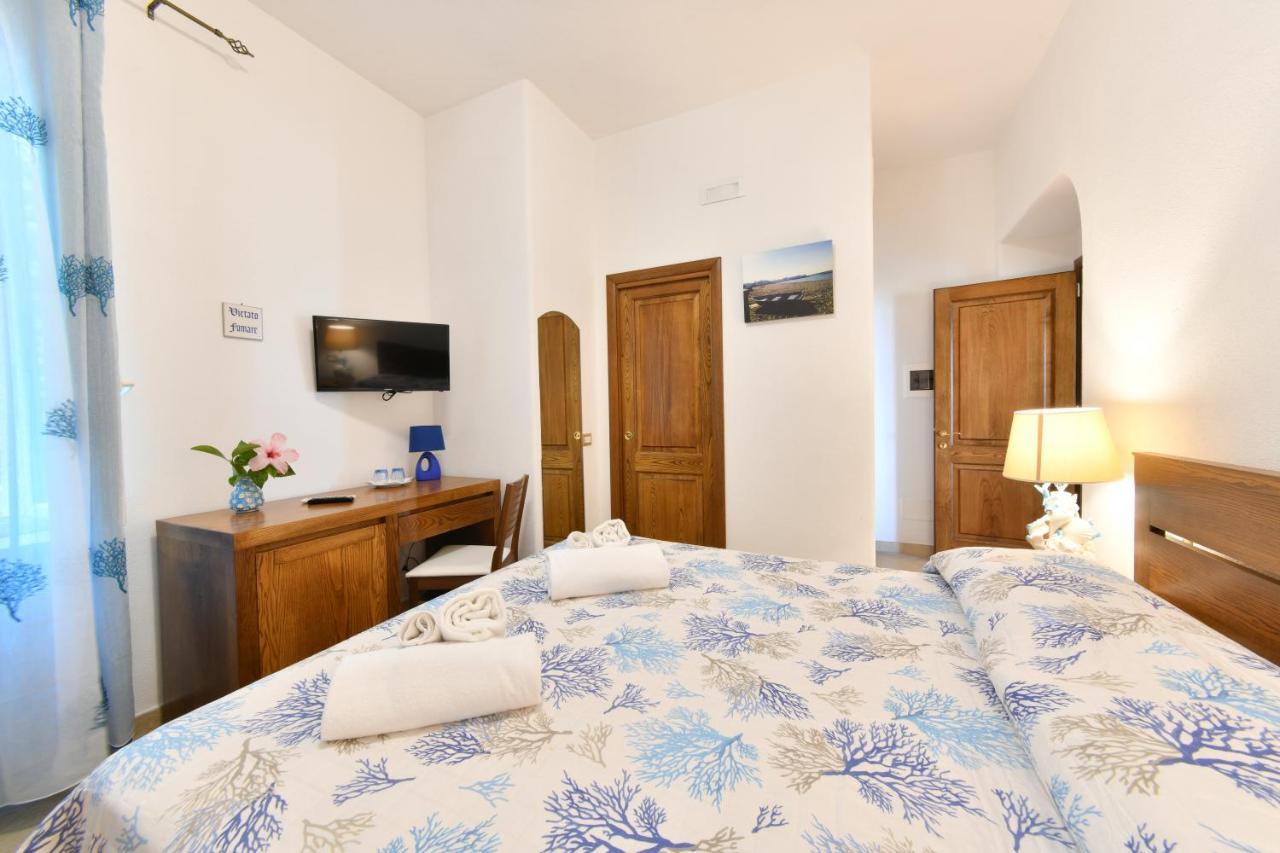 Relais Maison De Charles Ischia Exteriör bild
